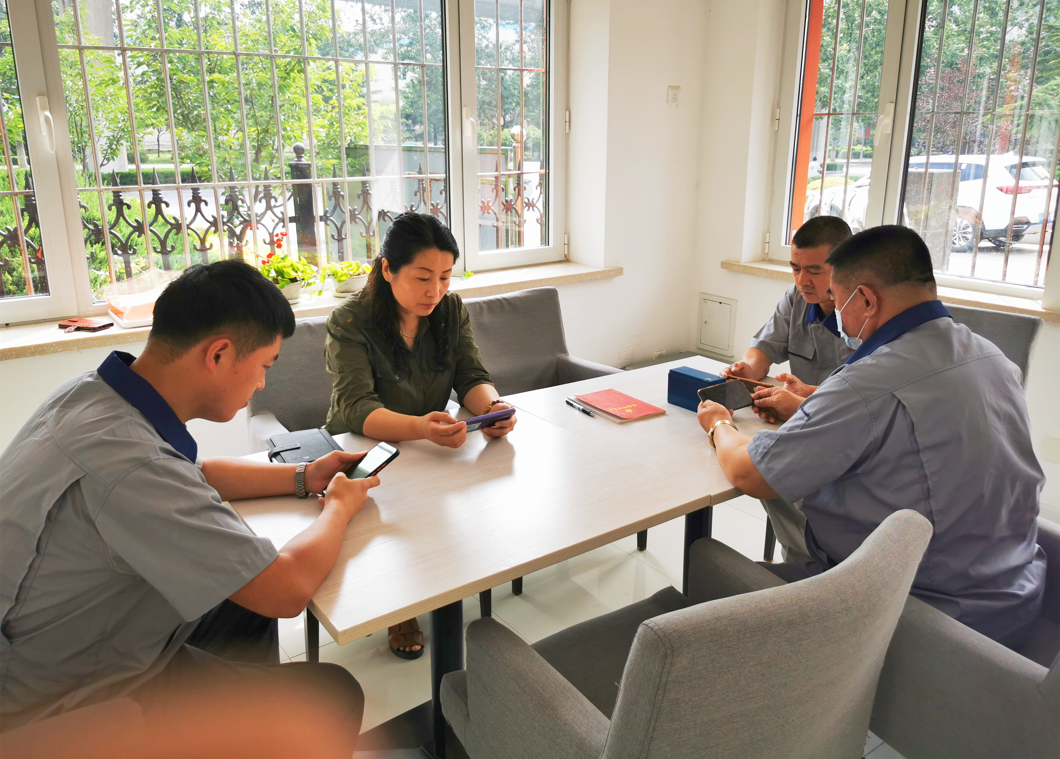 双创中心寓目直播